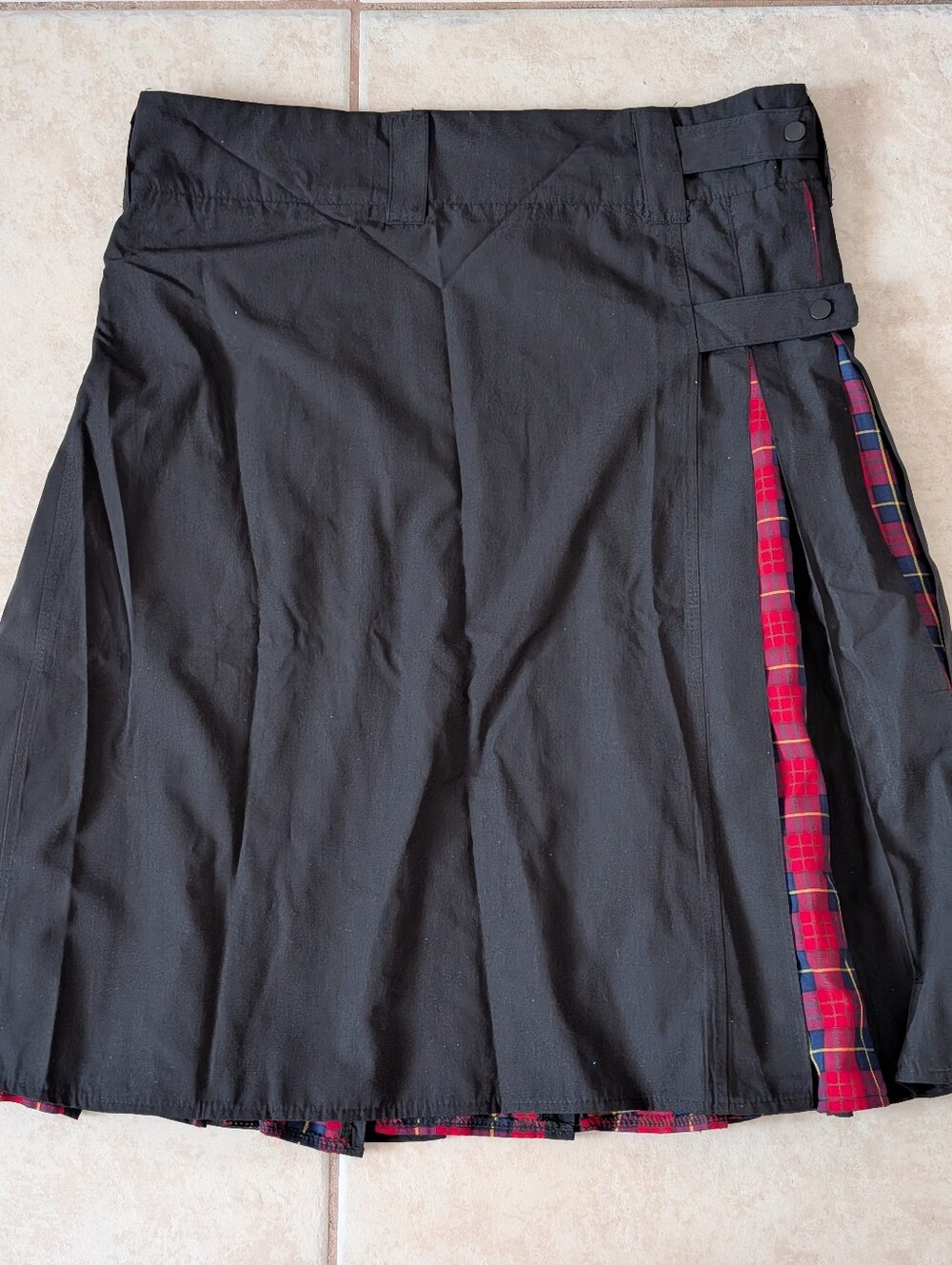 Black & Red Tartan Pleated Skirt Size Medium